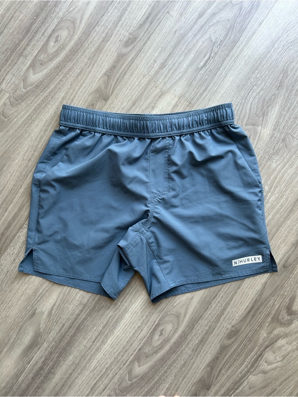Hurley | 5" Performance Athletic Shorts in Blue Gray (Small)